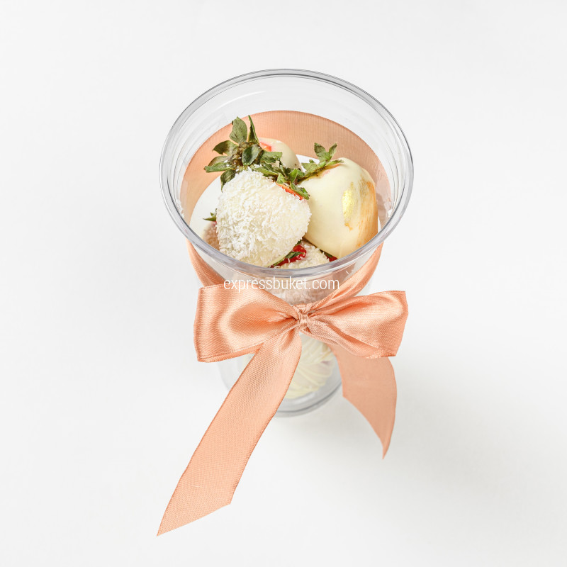 Набор клубника в стакане 1